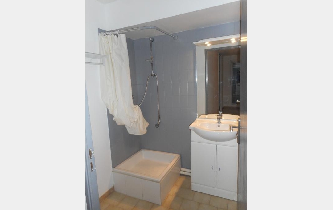 Annonces FABREGUES : Appartement | MONTPELLIER (34000) | 32 m2 | 500 € 