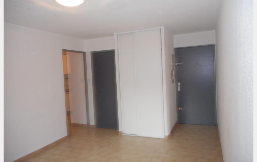 Annonces FABREGUES : Appartement | MONTPELLIER (34000) | 32 m2 | 500 € 