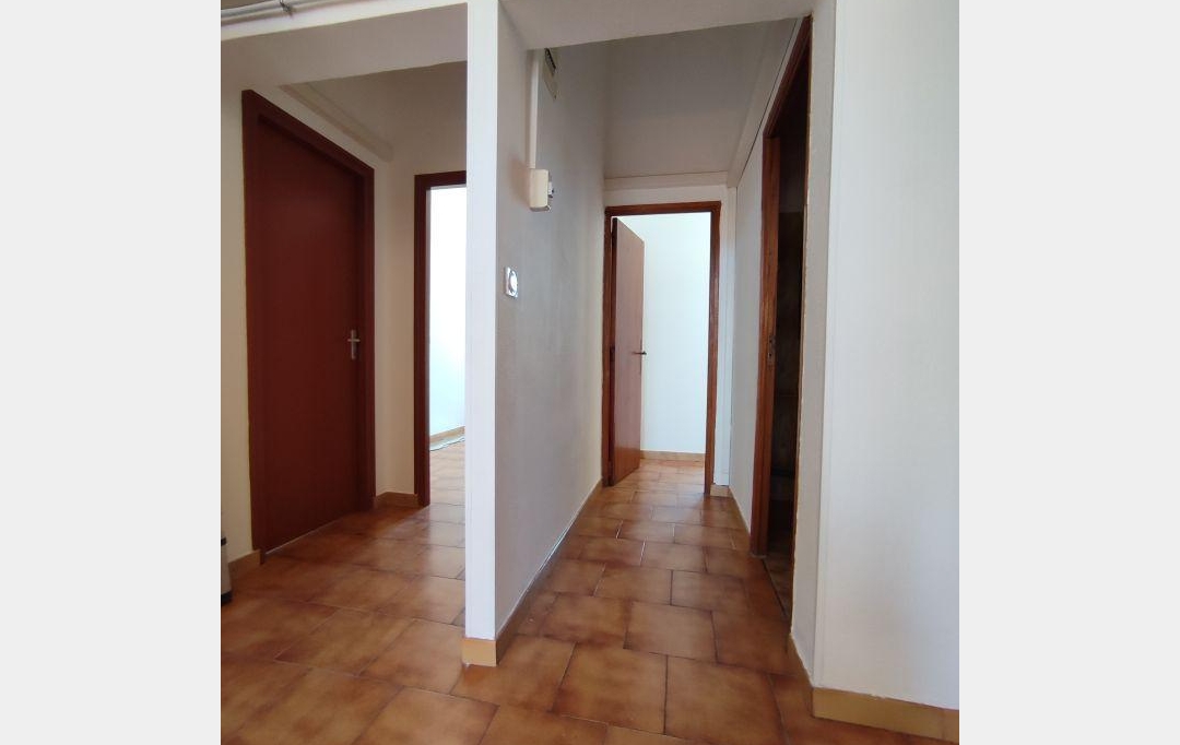 Annonces FABREGUES : Apartment | MONTPELLIER (34000) | 75 m2 | 960 € 